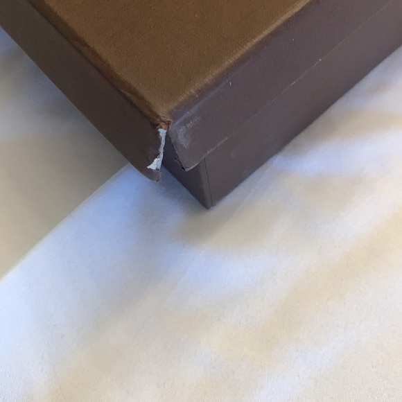 Louis Vuitton storage box - Picture 7 of 9